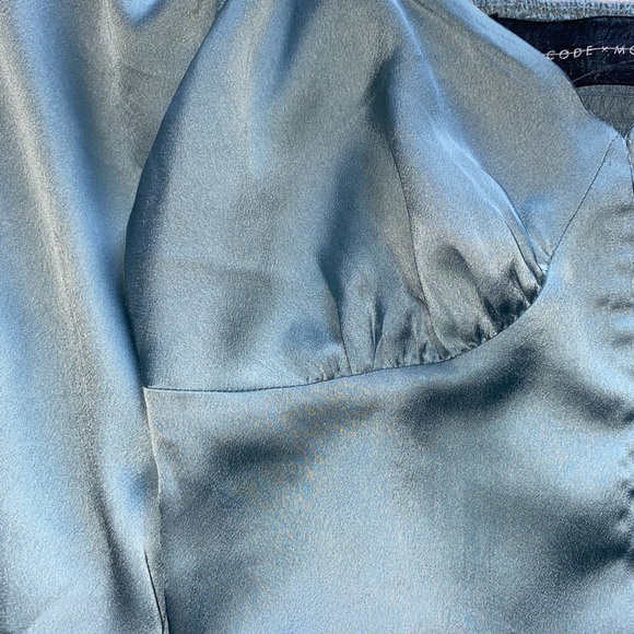 light blue silk blouse - Picture 3 of 5
